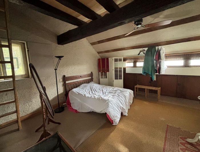 Image No.10-4 Bed House for sale