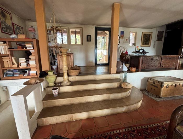 Image No.5-4 Bed House for sale