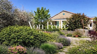 1 - Saint-Remy-de-Provence, House