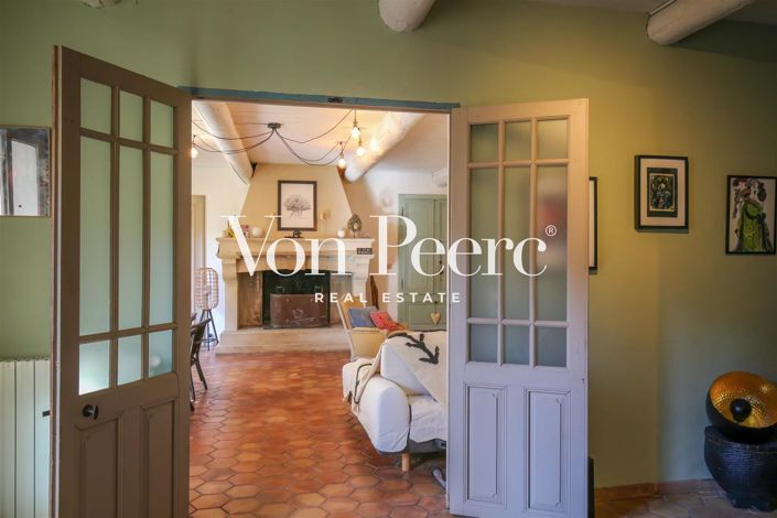 Image No.11-6 Bed House for sale