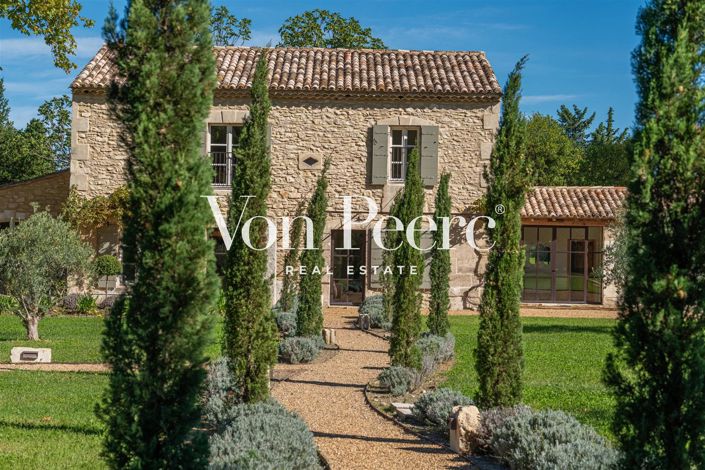 Image No.1-5 Bed House for sale