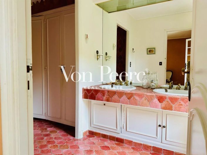 Image No.5-Maison de 6 chambres à vendre à Villeneuve-lès-Avignon