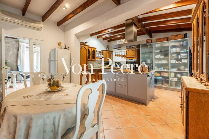 Image No.5-5 Bed House for sale