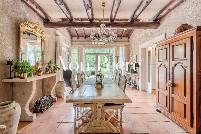 Image No.6-5 Bed House for sale