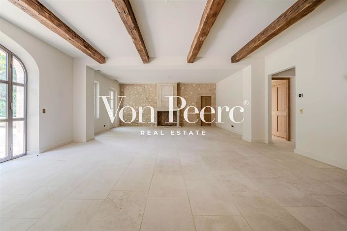 Image No.14-7 Bed House for sale