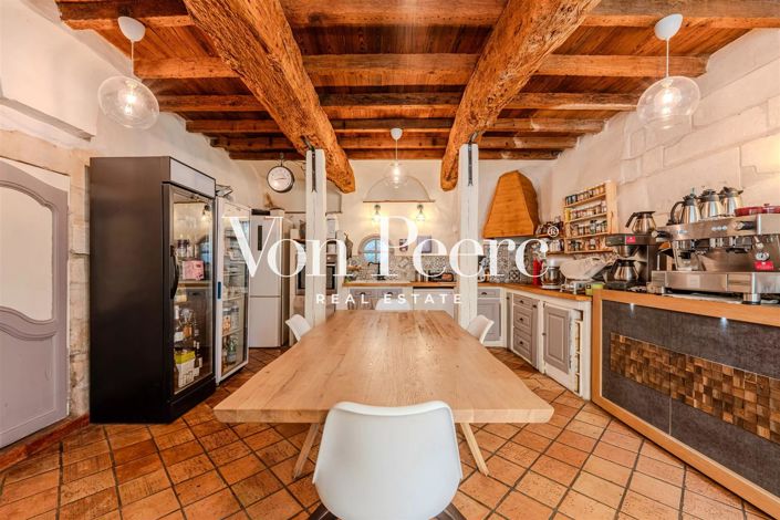 Image No.10-6 Bed House for sale