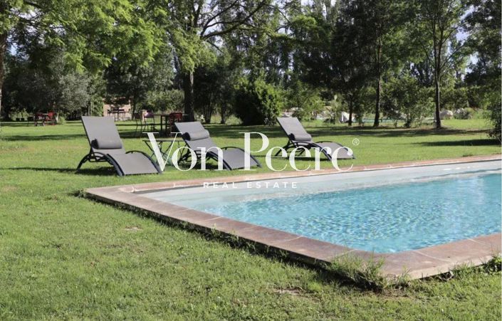 Image No.3-6 Bed House for sale