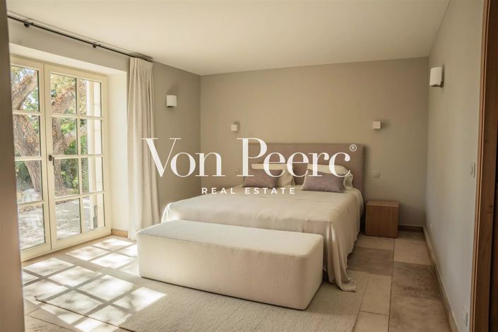 Image No.13-6 Bed House for sale