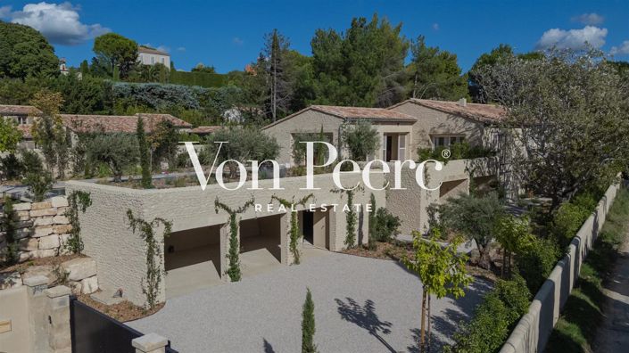 Image No.4-6 Bed House for sale