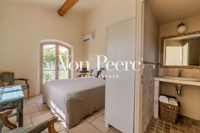 Image No.10-5 Bed House for sale