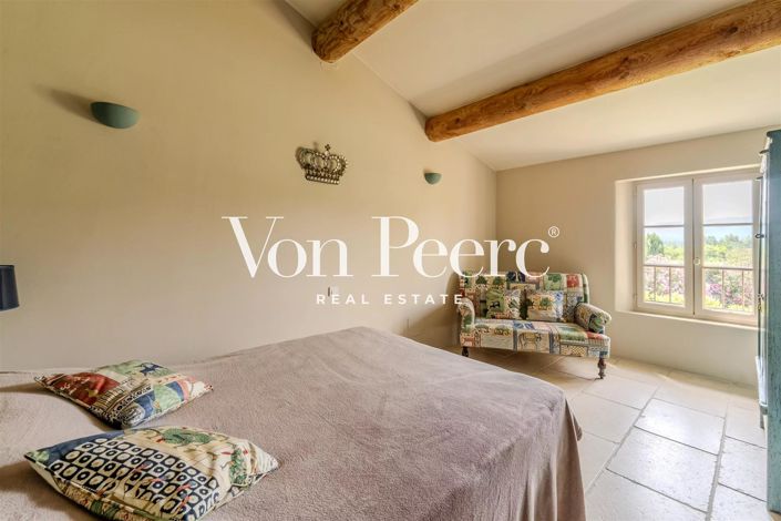 Image No.12-5 Bed House for sale