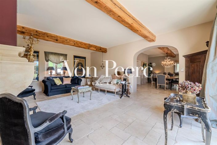 Image No.8-5 Bed House for sale