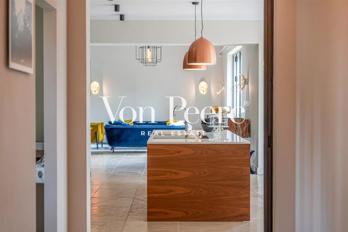 Image No.20-6 Bed House for sale