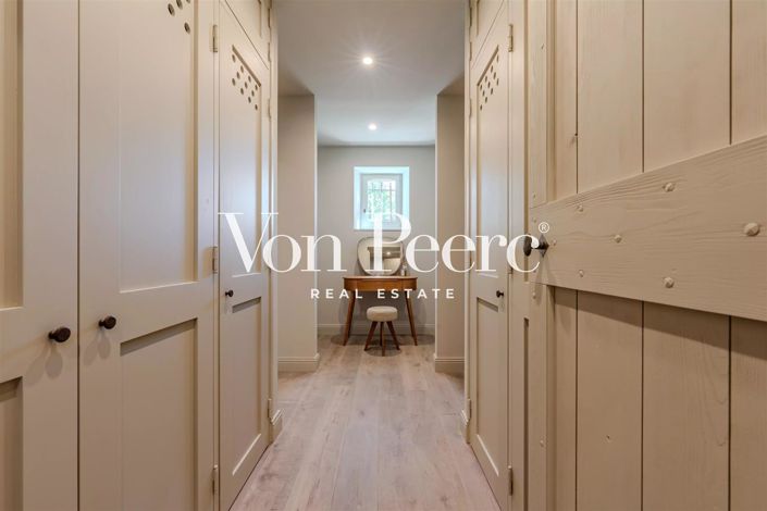 Image No.17-5 Bed House for sale