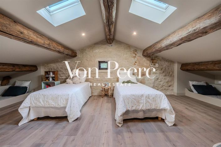 Image No.19-5 Bed House for sale