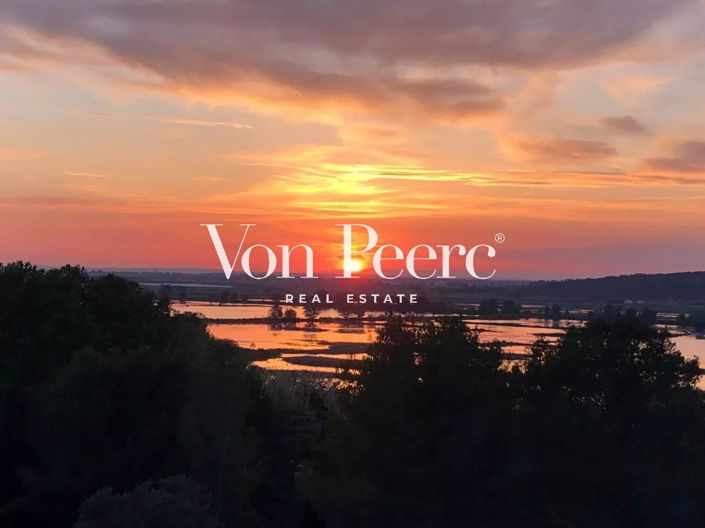 Image No.17-6 Bed House for sale