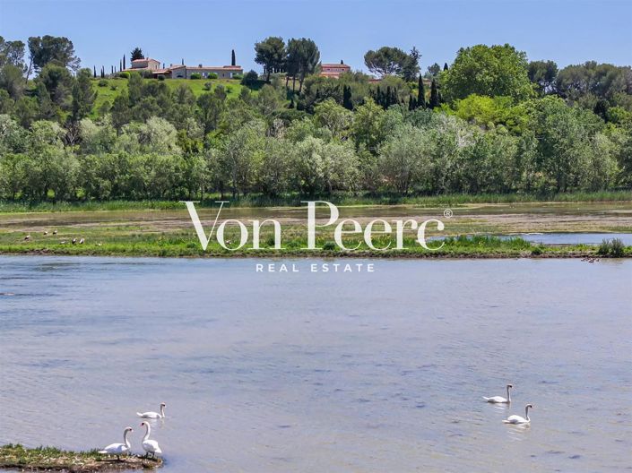 Image No.18-6 Bed House for sale