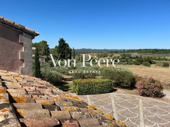 Image No.22-6 Bed House for sale