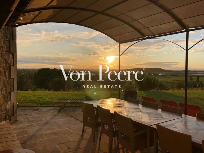 Image No.24-6 Bed House for sale