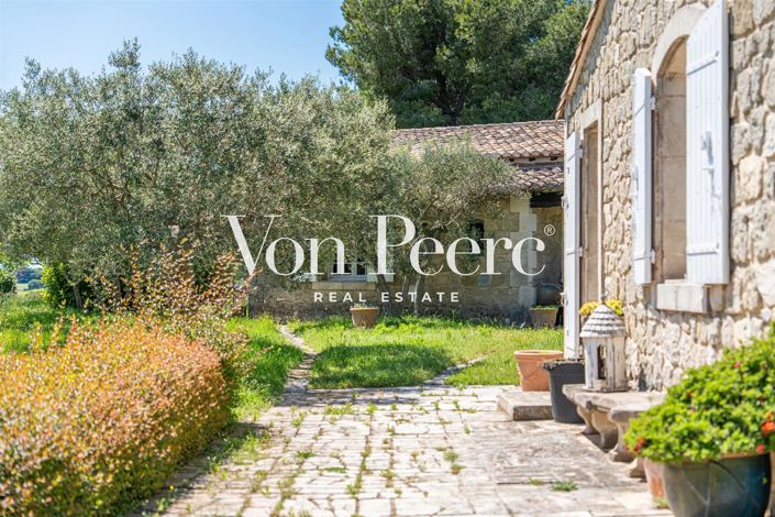 Image No.6-6 Bed House for sale