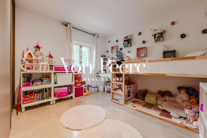 Image No.16-4 Bed House for sale