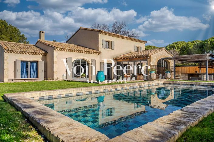 Image No.2-4 Bed House for sale