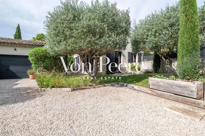 Image No.17-5 Bed House for sale