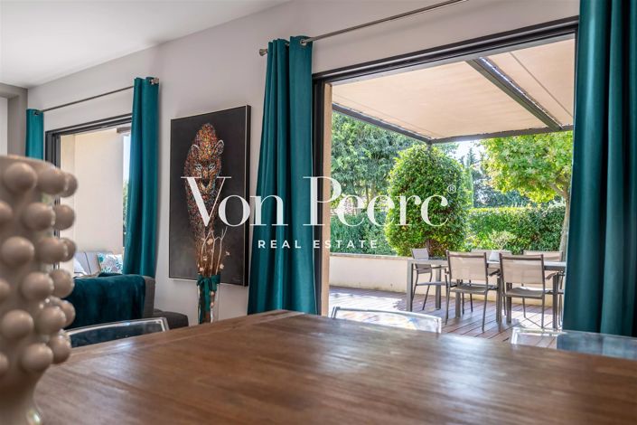 Image No.5-5 Bed House for sale