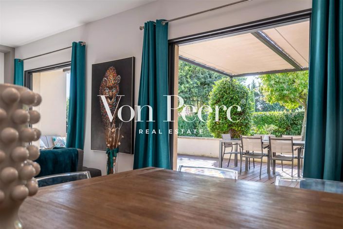 Image No.6-5 Bed House for sale