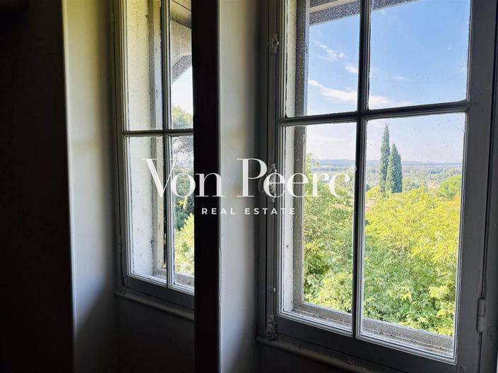 Image No.12-5 Bed House for sale