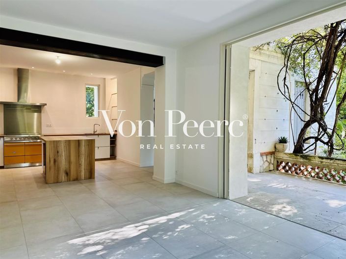 Image No.3-5 Bed House for sale