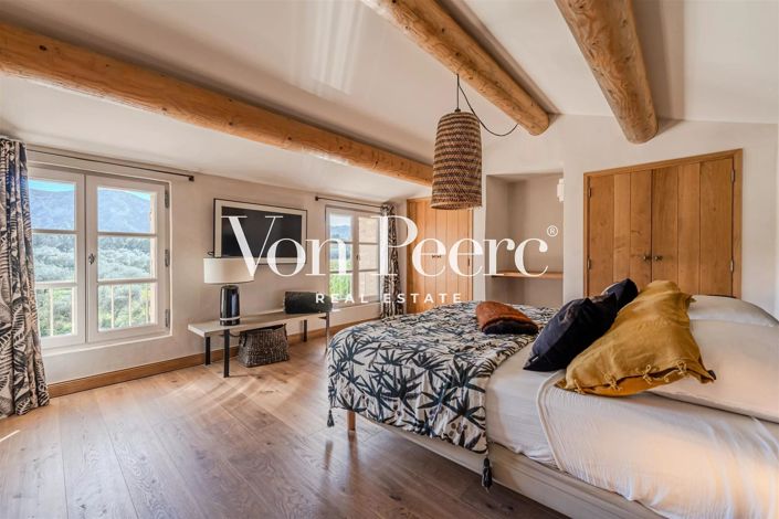 Image No.15-5 Bed House for sale