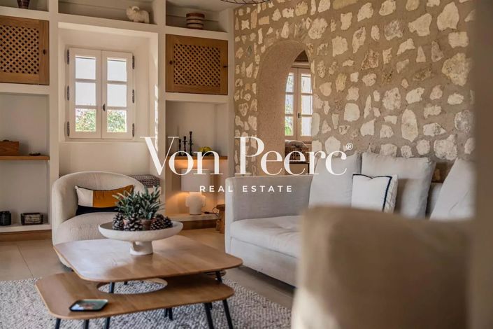 Image No.2-5 Bed House for sale