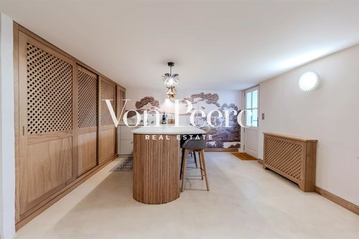 Image No.3-5 Bed House for sale