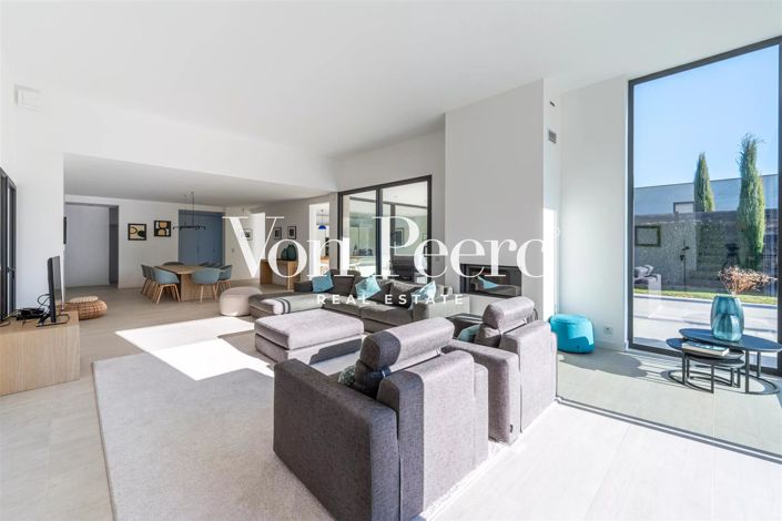 Image No.11-4 Bed House for sale