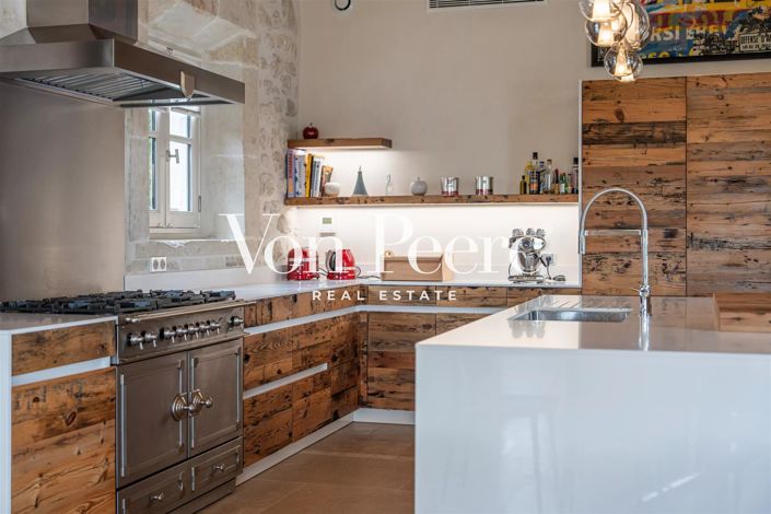 Image No.13-5 Bed House for sale