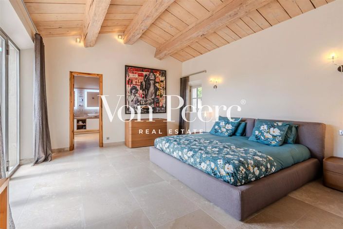 Image No.16-5 Bed House for sale