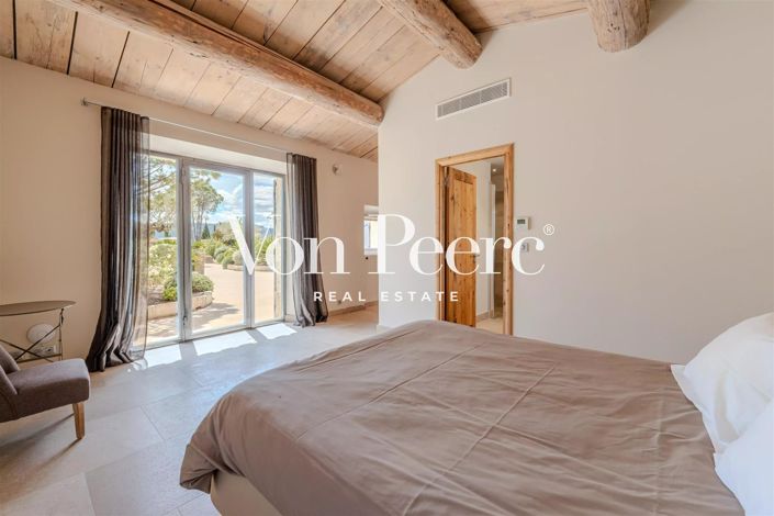 Image No.19-5 Bed House for sale