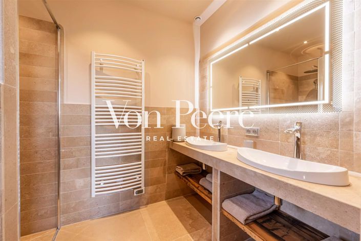 Image No.20-5 Bed House for sale