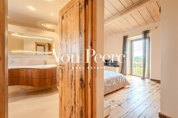 Image No.21-5 Bed House for sale