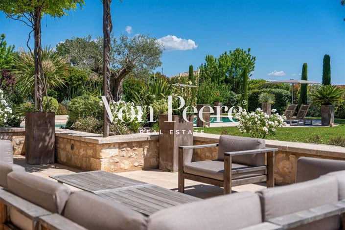 Image No.7-5 Bed House for sale