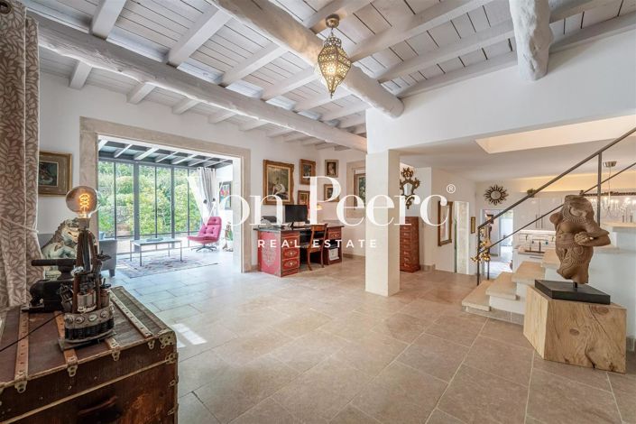 Image No.9-5 Bed House for sale