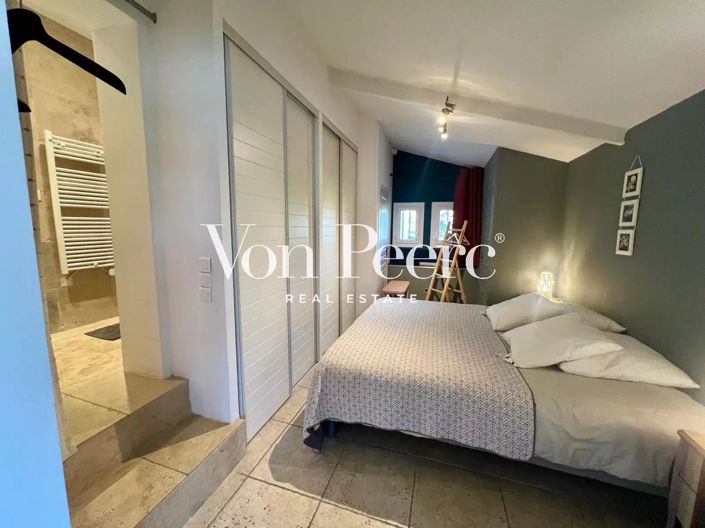 Image No.12-5 Bed House for sale