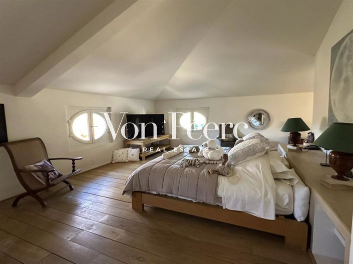 Image No.13-6 Bed House for sale