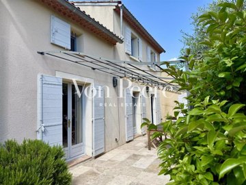 1 - Villeneuve-lès-Avignon, Maison