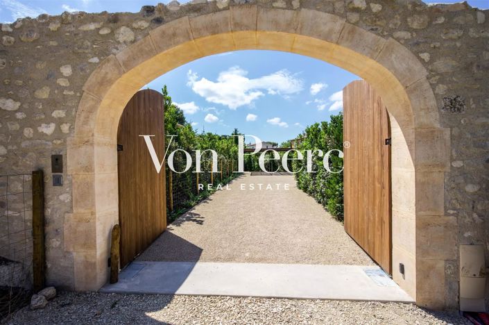 Image No.4-4 Bed House for sale