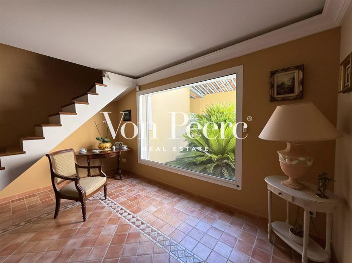 Image No.3-5 Bed House for sale