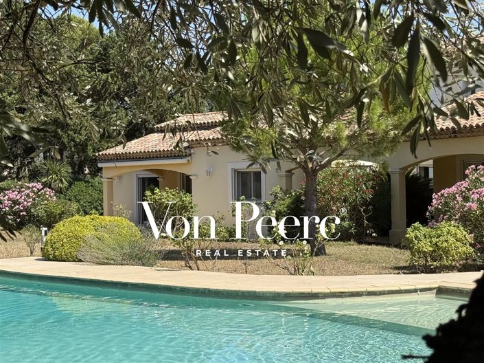 Image No.6-5 Bed House for sale