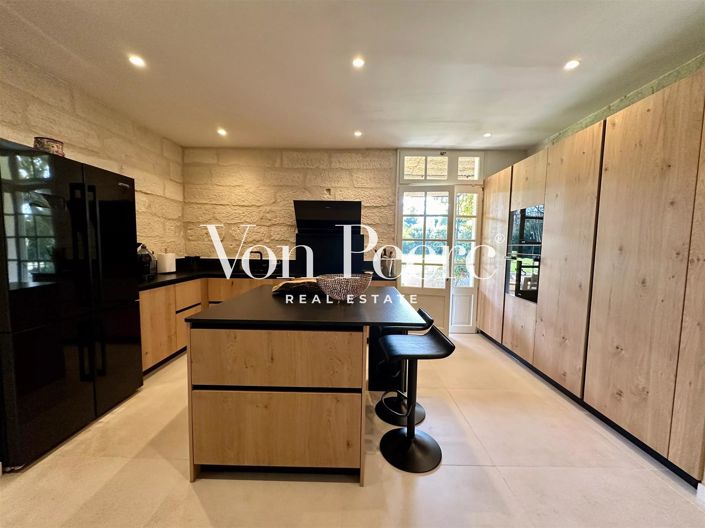 Image No.7-6 Bed House for sale