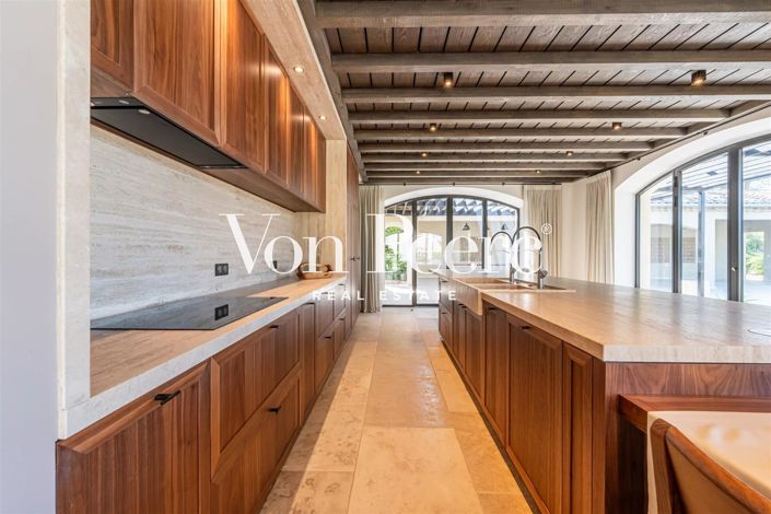 Image No.13-6 Bed House for sale